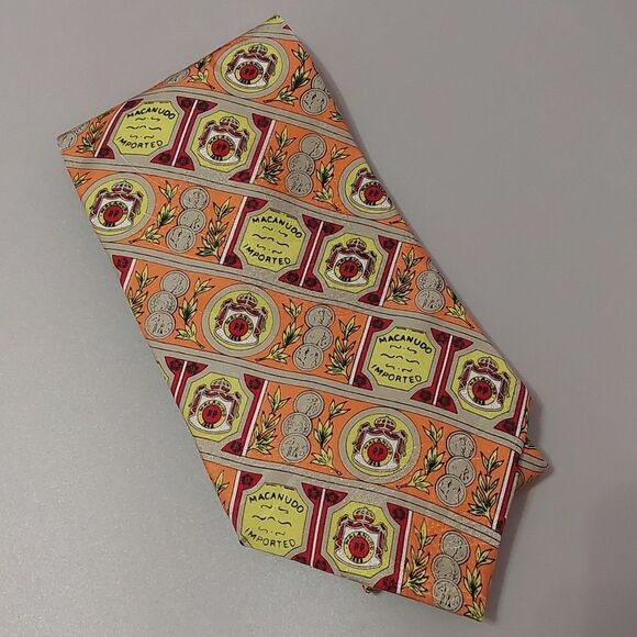 Vintage Rare Macanudo Cigar Tobacco Brand Advertising Collectible Silk Tie - Picture 1 of 5